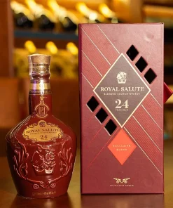 Rượu Royal Salute 24